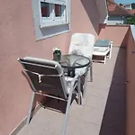 Dani Apartment *