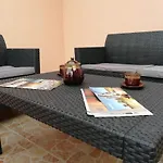 Apartment Dani *