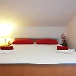 Dani Apartment *