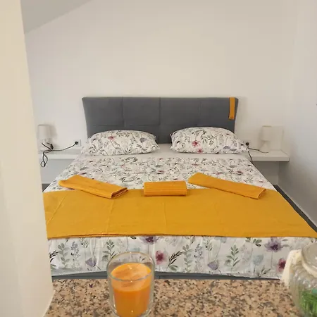 Dani Apartment *